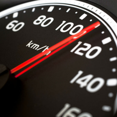 La velocidad tiene una influencia directa en la gravedad de las lesiones y probabilidad de muerte de las personas involucradas