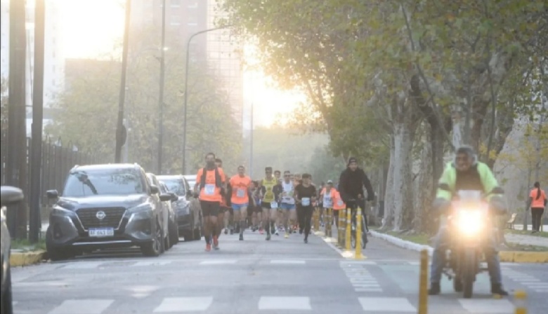 Uno por uno: los cortes de tránsito de este domingo por la Media Maratón